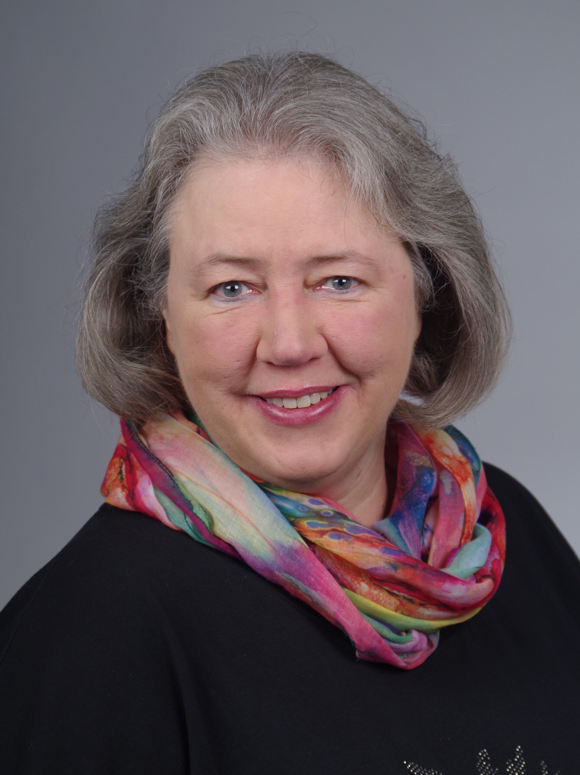 Rechtsanwältin Cordelia Linnenborn, spezialisiert auf Zwangsversteigerungen von Immobilien und Erbrecht